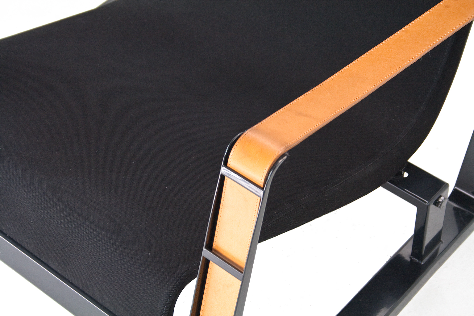 华体会体育官方在线官网 - 坐具|躺椅|办公家具|华体会体育官方在线官网家具|Cite 扶手椅